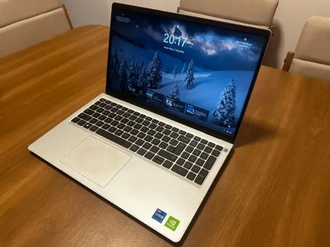 Notebook Dell Inspiron 15 i7 13ª Geração, 16GB RAM, SSD 512GB, GeForce MX550