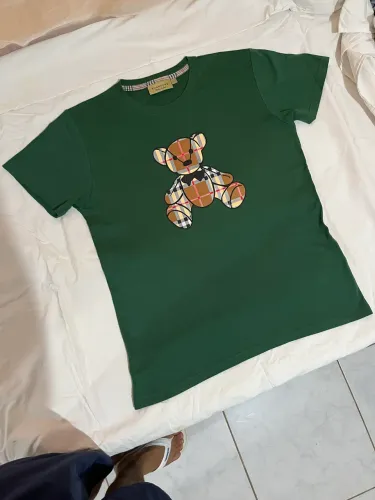 Camiseta Burberry Verde Estampa Thomas Bear - Original (Tamanho G/L)