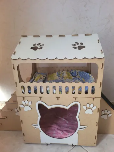 Casa/toca para pets com arranhador