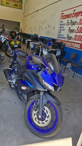 Yamaha yzf R15 abs