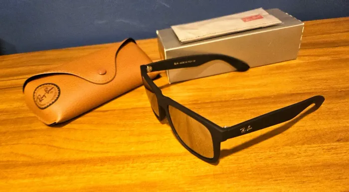 Óculos Rayban Justin, lentes polarizadas.