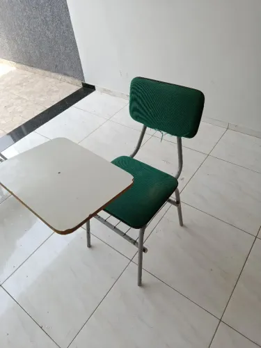 Cadeira escolar 