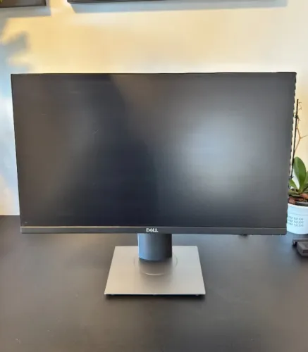 Monitor Dell 23" Full HD Modelo P2319H - Semi Novo
