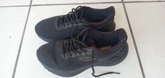 Tenis Olimpikus unisex, numero: 35 semi novo para treino caminhada e corrida