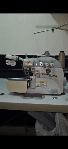 Máquina Overloque de Alta Velocidade 321C