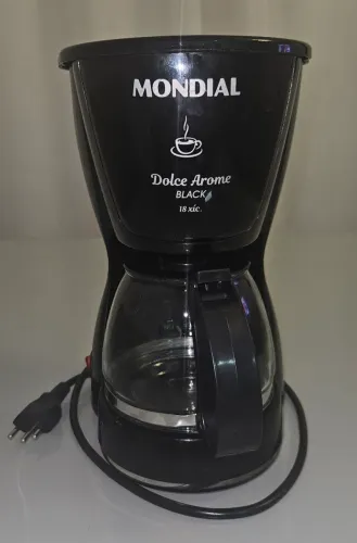 Cafeteira Elétrica Mondial Dolce Arome - Preta - 110V
