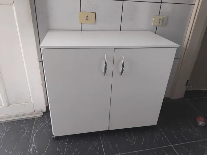 Vendo armário multiuso 
