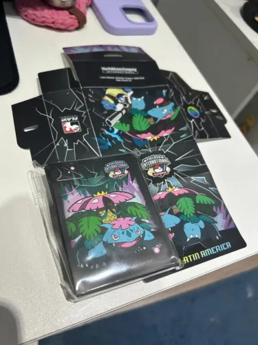 Sleeve + Deck box LAIC 2025 Venosauro Oficial