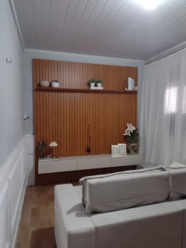 Vende-se casa em Viçosa do Ceará.