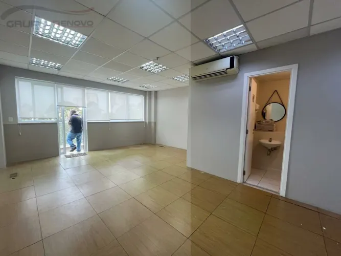 Sala Comercial, venda, Vila Andrade, S.P., 42m², copa, wc, a/c, varanda, 2 vagas, Shopping