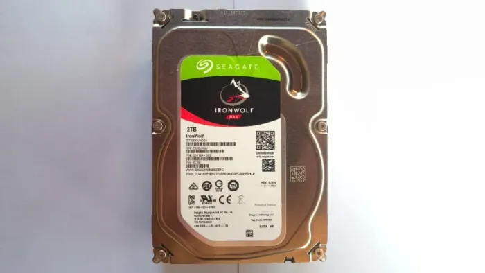 HD 3.5 Seagate IronWolf 2TB - ST2000VN004 - Pouco Uso - DVR's / NAS