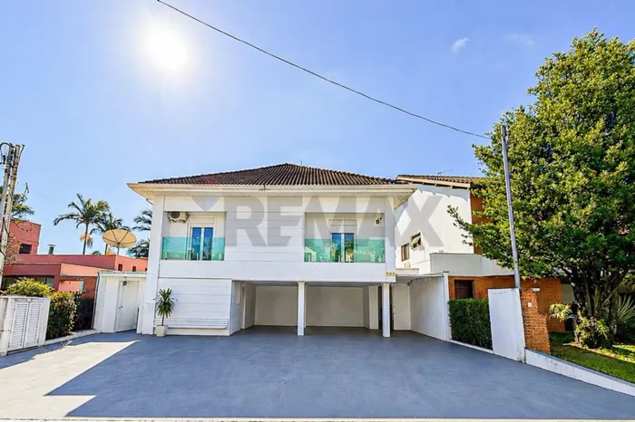 Casa Mobiliada para Locação com 4 suítes no Condomínio Alphaville Residencial 3, Santana d