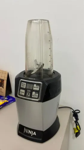 LIQUIDIFICADOR NINJA AUTO IQ 1000W