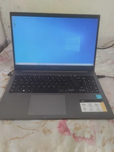 NOTEBOOK DDR4 4GB SSD ACEITO CARTÃO DO GARANTIA 700$