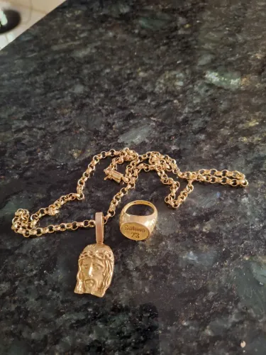 Cordão com pingente de Jesus Cristo e Dedeira com salmo 23