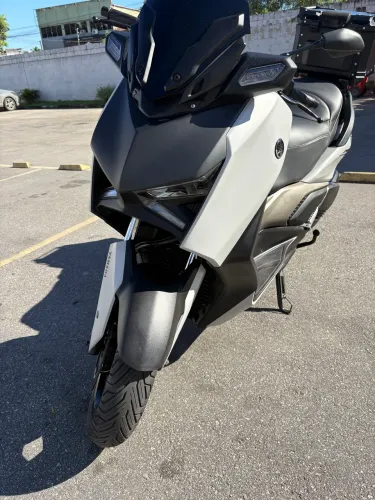 Xmax 2025 - Equipada