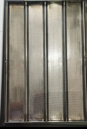 Assadeira de pão inox 40 por 60 só tenho uma.