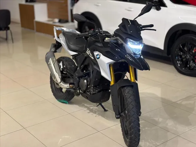 BMW G 310 R