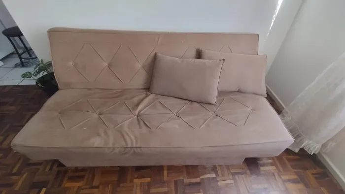 Sofá cama com 1 ano e meio de uso 