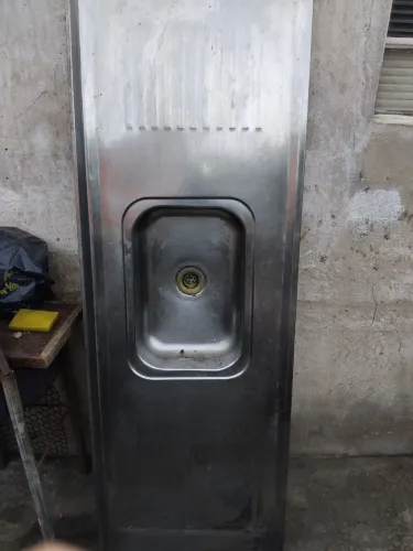Vende-se uma pia inox reforçada