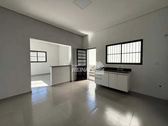 Casa com 3 dormitórios à venda, 216 m² por R$ 670.000,00 - Vila Prudente de Moraes - Itati