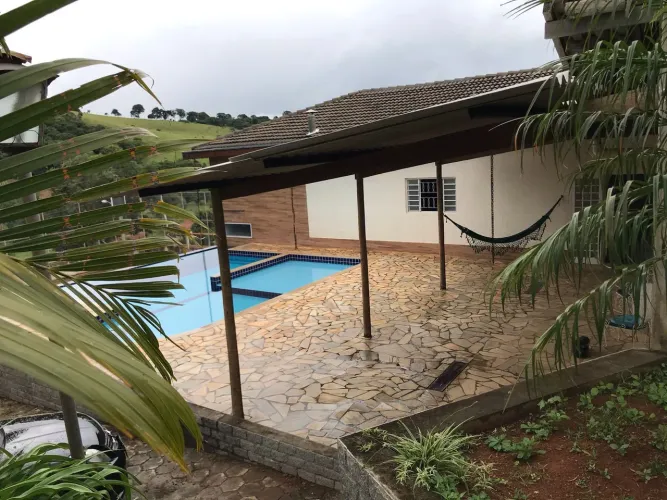 Vendo Chácara em Piranguinho/MG