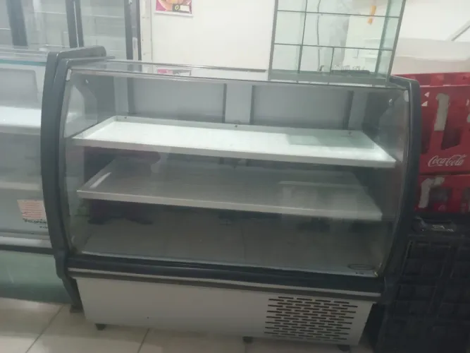 Vitrine refrigerada