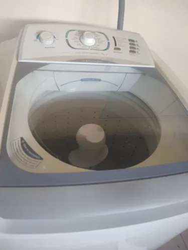 Máquina de lavar eletroluz 12 kilos usada
