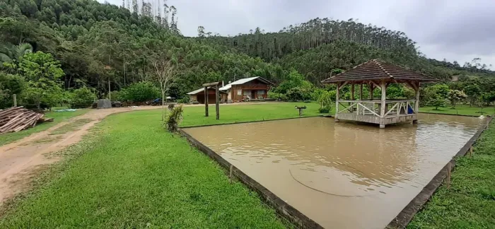 Sitio no Warnow alto/Indaial