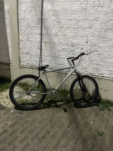 BICICLETA ARO 26