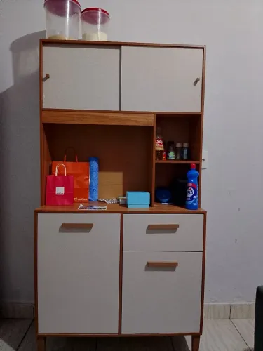 Vende-se armário R$ 400,00 semi novo
