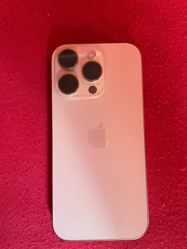 Vendo iPhone 16 Pro 