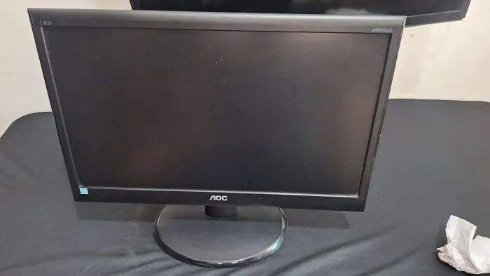 Monitor AOC