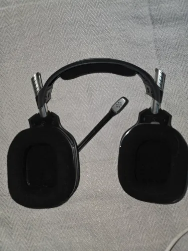 Fone Astro 40 Gamer 