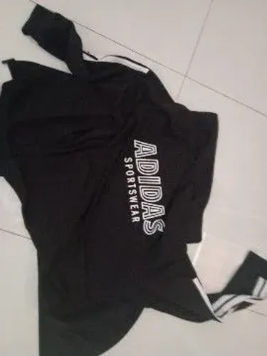 jaqueta Adidas corta vento