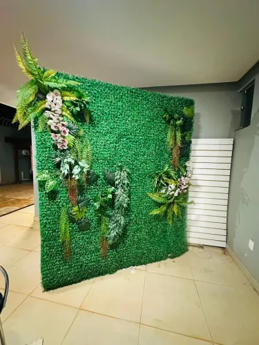Jardim Vertical 2.35x2.02(AxL)