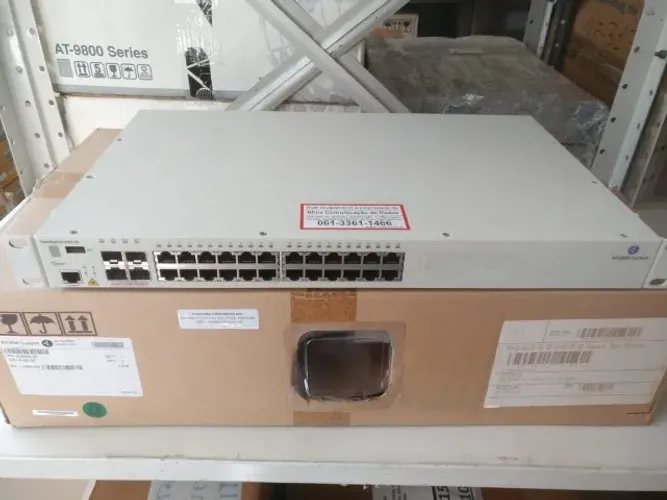 Switch de rede 20 portas 10/100/1000 + 4 portas 1000 (SFP ou UTP) Marca: Alcatel-Lucent
