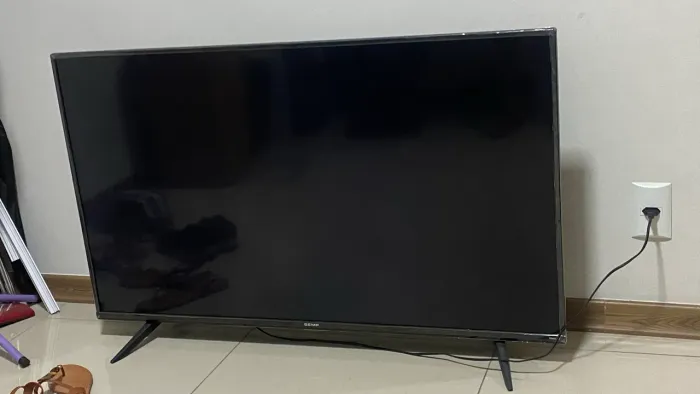 Tv semp 50 polegadas smart (não aparece imagem)