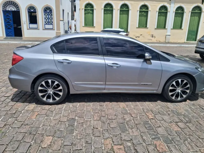 Honda Civic Sedan LXR 2.0 Flexone 16V Aut. 4P 2016