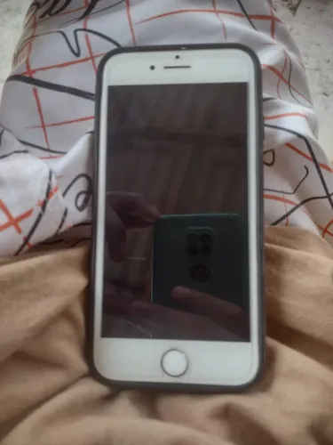 iPhone 8 normal 64 gigas