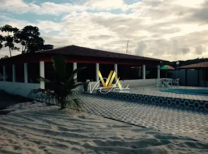 Casa na Ilha de Itamaracá com 4 quartos e piscina