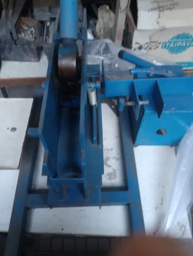 Máquina manual de fazer chinelos