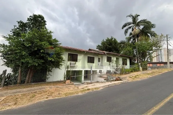 Casa à venda Bairro Michel - potencial para comércio