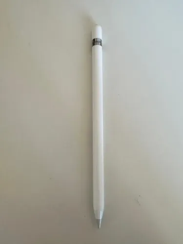 Apple Pencil 1ª Geração Original (Modelo A1603) + Capa de Silicone - Oportunidade!