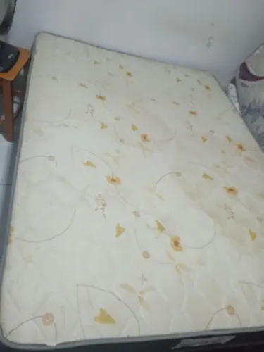 Cama box casal com colchão perfeito uso
