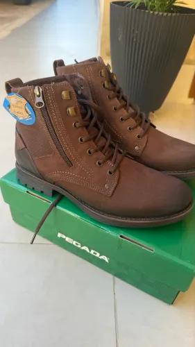 BOTA PEGADA