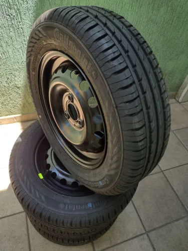 Jogo de Pneus Continental 165/70 R14 Com Rodas ORIGINAIS Kwid 3X100 "NOVO SEM USO".<br>
