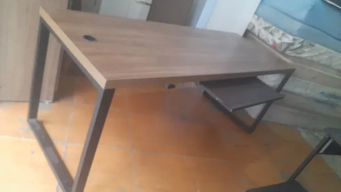 Vendo mesa de escritório top de linha entregamos ate 10km pagamento só no ato da entrega 