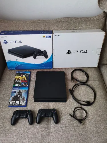 Vendo Ps4 Slim na caixa
