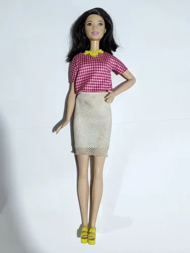 Boneca Barbie Fashionistas Oriental Tall N° 30 - 2015